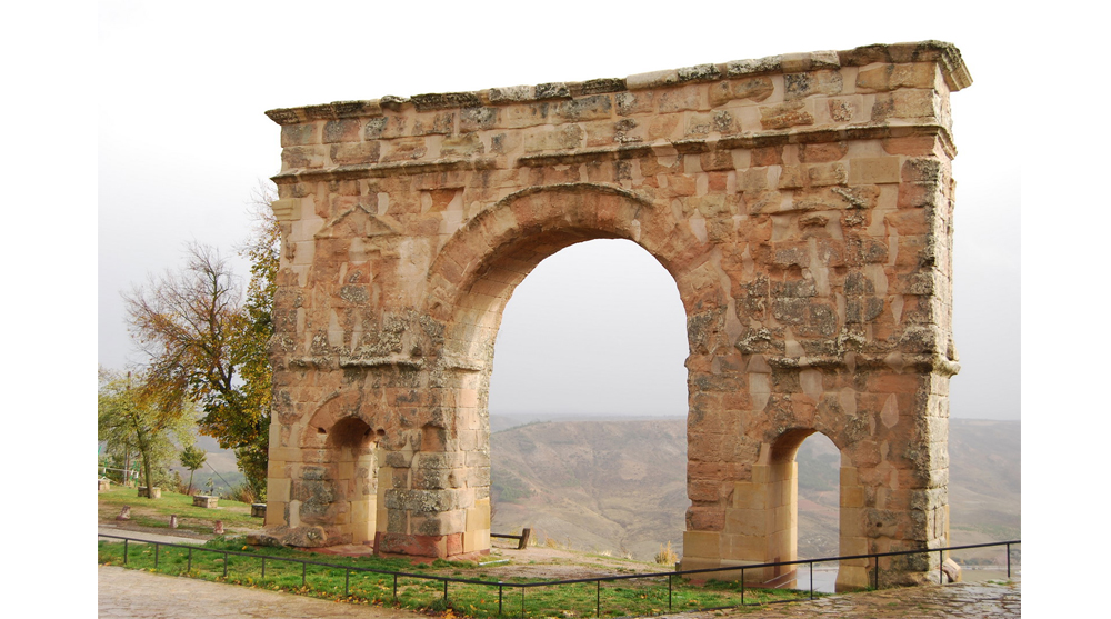 arch medinaceli roman architecture